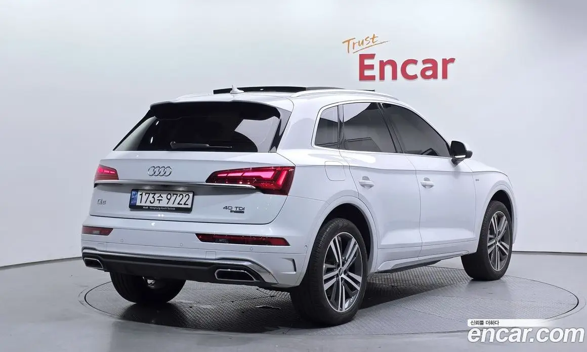 Audi Q5 2022 2.0 автомат (гидро), фото 2