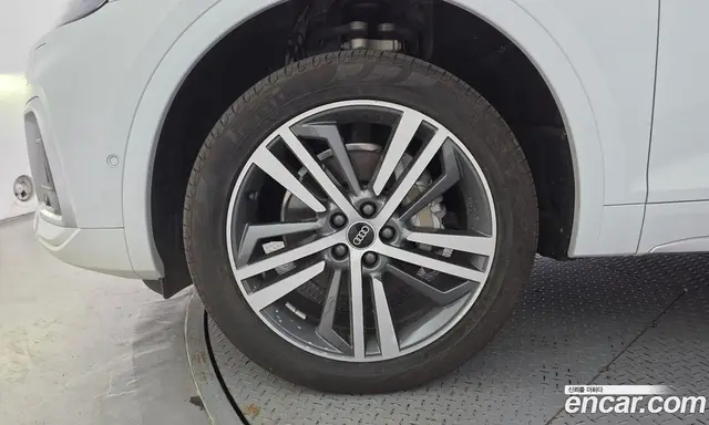 Audi Q5 2022 2.0 автомат (гидро), миниатюра 5