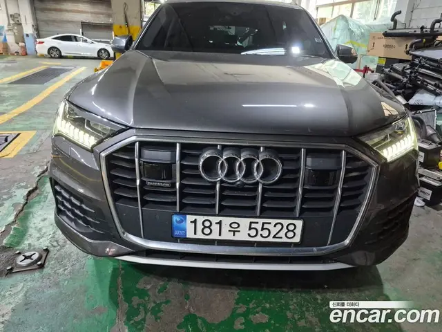 Audi Q7, 2021, 125 650 км