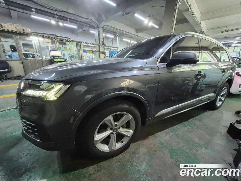 Audi Q7 2021 3.0 автомат (гидро), фото 3