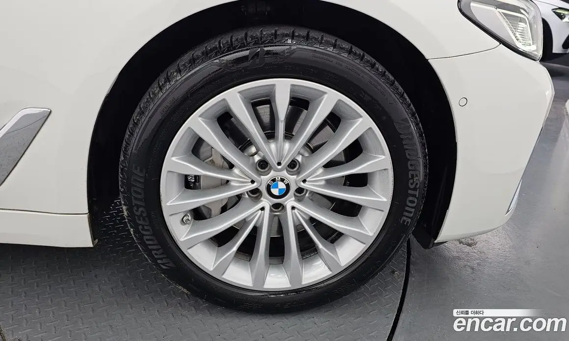 BMW 5 серия 2020 2.0 автомат (гидро), фото 4