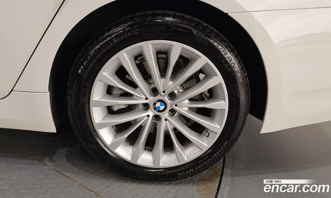 BMW 5 серия 2020 2.0 автомат (гидро), фото 6