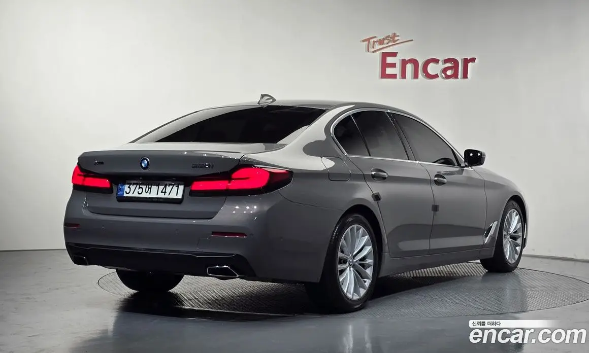 BMW 5 серия 2021 2.0 автомат (гидро), фото 2