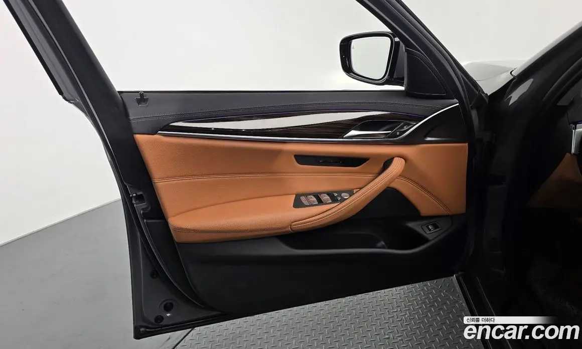 BMW 5 серия 2021 2.0 автомат (гидро), фото 14