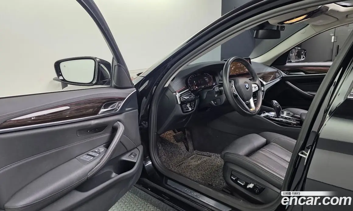 BMW 5 серия 2021 2.0 автомат (гидро), фото 13