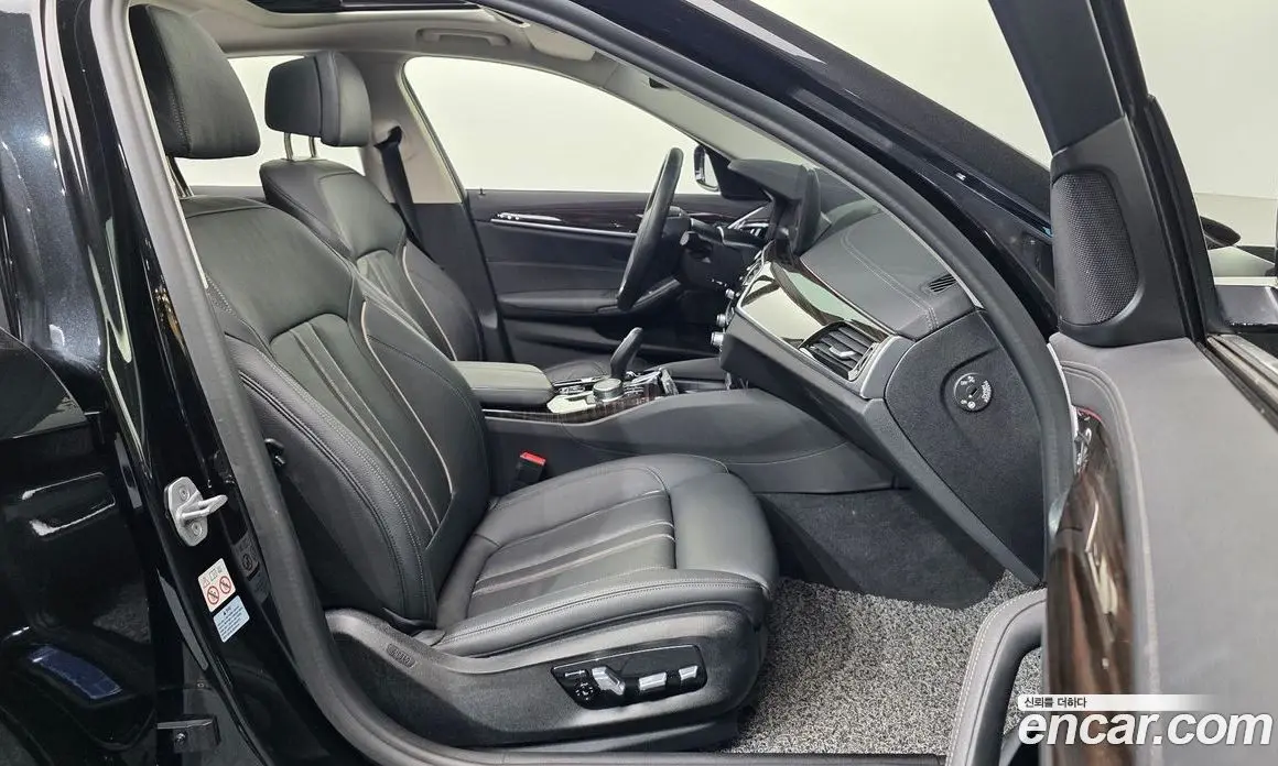 BMW 5 серия 2021 2.0 автомат (гидро), фото 17