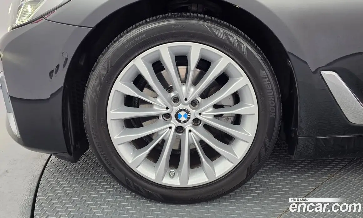BMW 5 серия 2021 2.0 автомат (гидро), фото 5