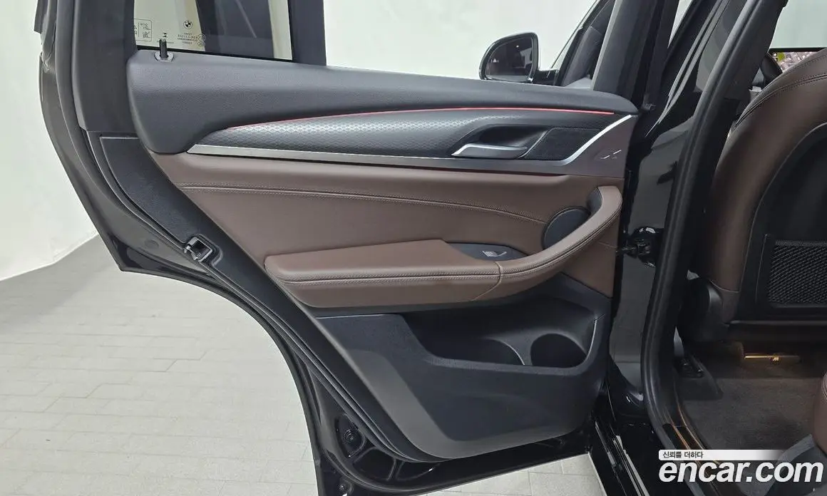 BMW X4 2023 2.0 автомат (гидро), фото 15