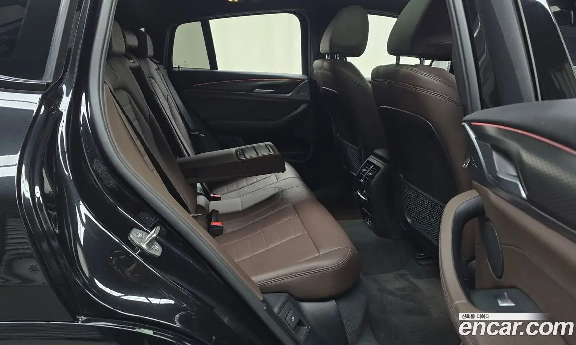 BMW X4 2023 2.0 автомат (гидро), фото 17