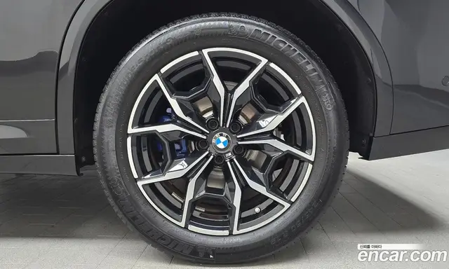 BMW X4 2023 2.0 автомат (гидро), миниатюра 7