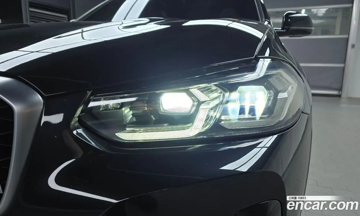 BMW X4 2023 2.0 автомат (гидро), фото 8