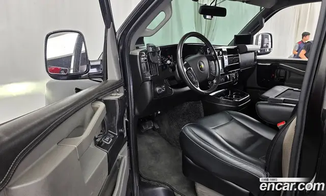 Chevrolet Express Van 2017 6.0 автомат (гидро), миниатюра 10