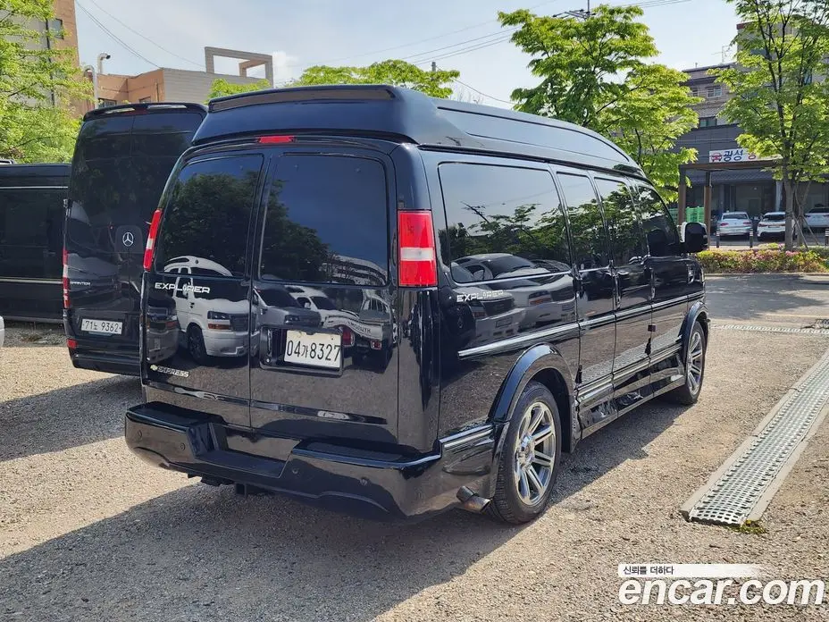 Chevrolet Express Van 2018 6.0 автомат (гидро), фото 12