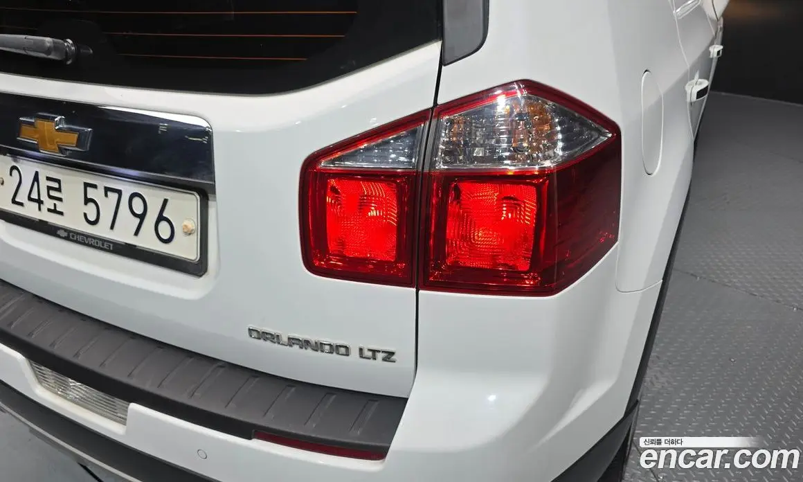 Chevrolet Orlando 2012 2.0 автомат (гидро), фото 9