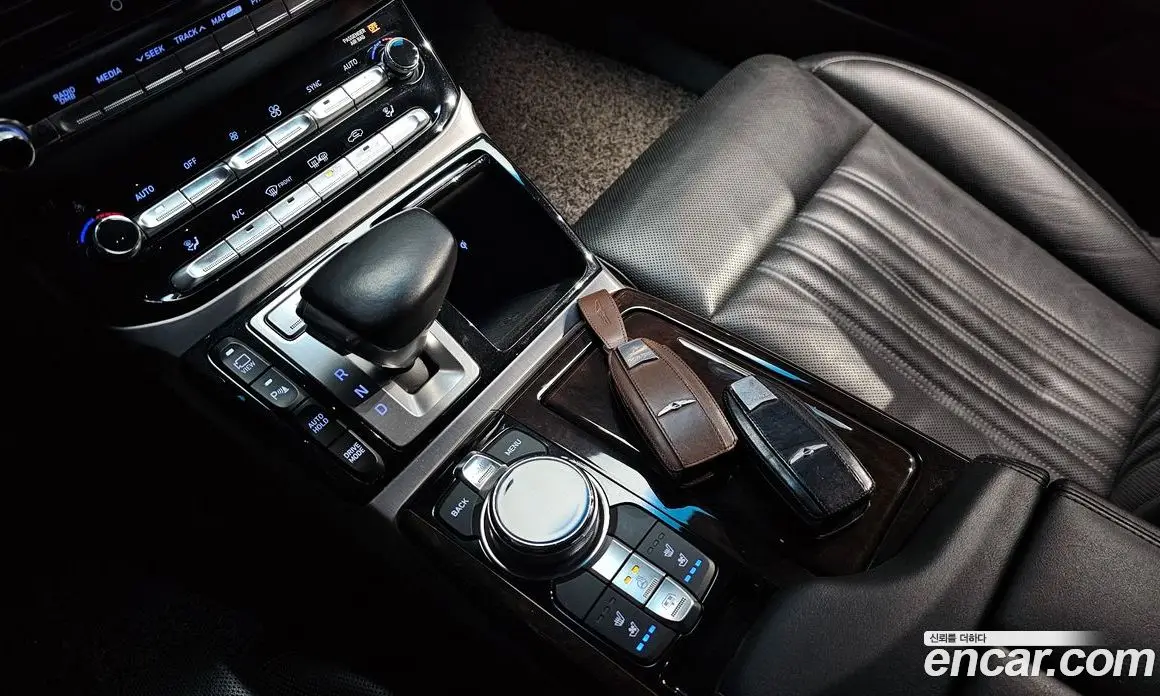 Genesis EQ900 2018 3.8 автомат (гидро), фото 9 Genesis EQ900 2018 3.8 автомат (гидро), фото 9