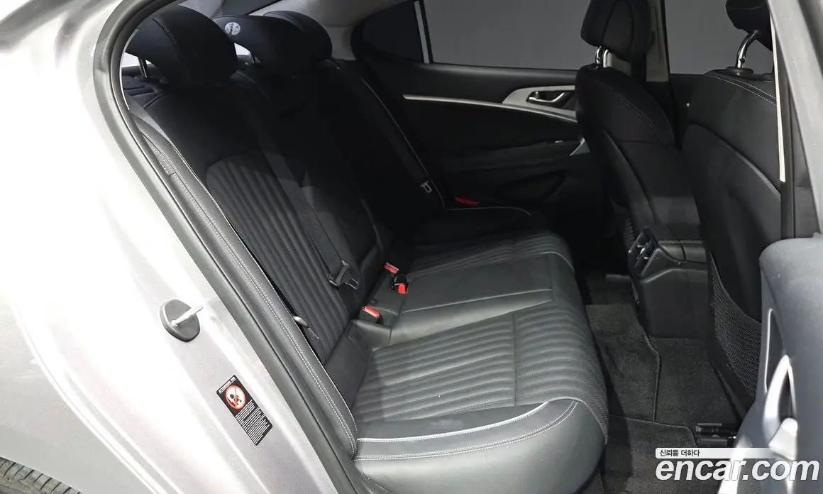 Genesis G70 2019 2.0 автомат (гидро), фото 12 Genesis G70 2019 2.0 автомат (гидро), фото 12