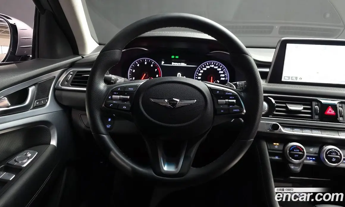 Genesis G70 2019 2.0 автомат (гидро), фото 13 Genesis G70 2019 2.0 автомат (гидро), фото 13
