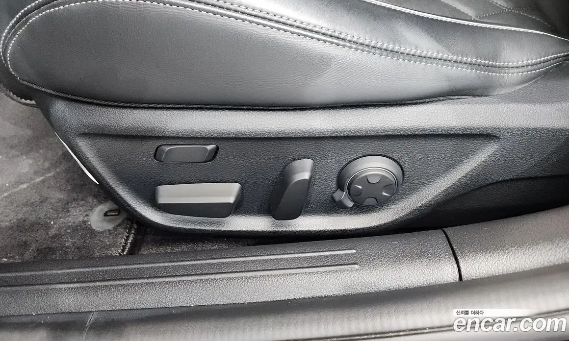Genesis G70 2021 3.3 автомат (гидро), фото 32