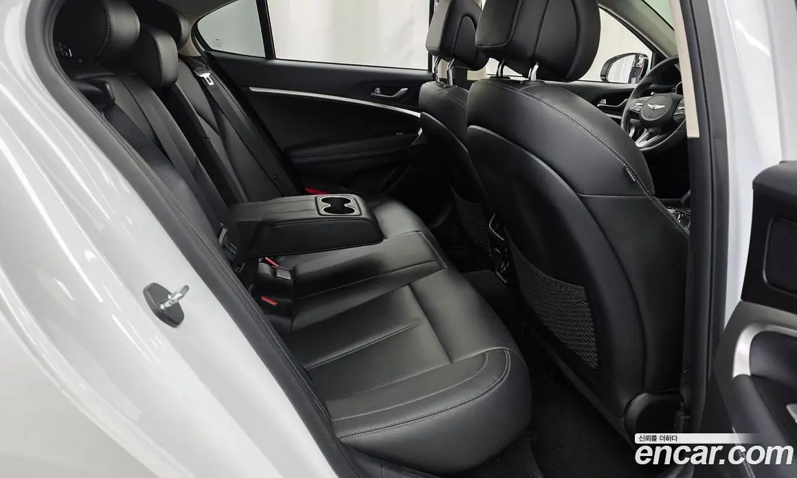 Genesis G70 2022 2.0 автомат (гидро), фото 11 Genesis G70 2022 2.0 автомат (гидро), фото 11