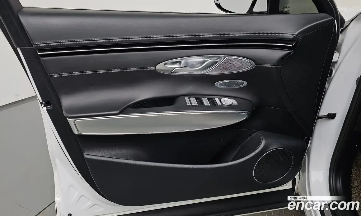 Genesis GV70 2021 2.5 автомат (гидро), фото 13