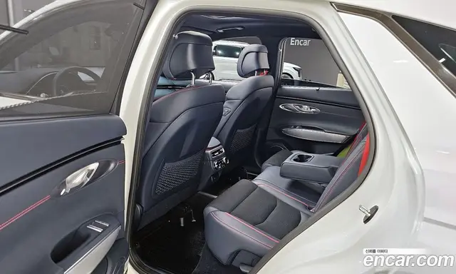 Genesis GV70 2023 2.5 автомат (гидро), миниатюра 11