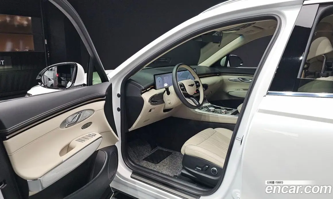 Genesis GV70 2024 2.5 автомат (гидро), фото 13 Genesis GV70 2024 2.5 автомат (гидро), фото 13