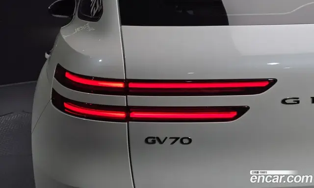 Genesis GV70 2024 2.5 автомат (гидро), миниатюра 9 Genesis GV70 2024 2.5 автомат (гидро), миниатюра 9