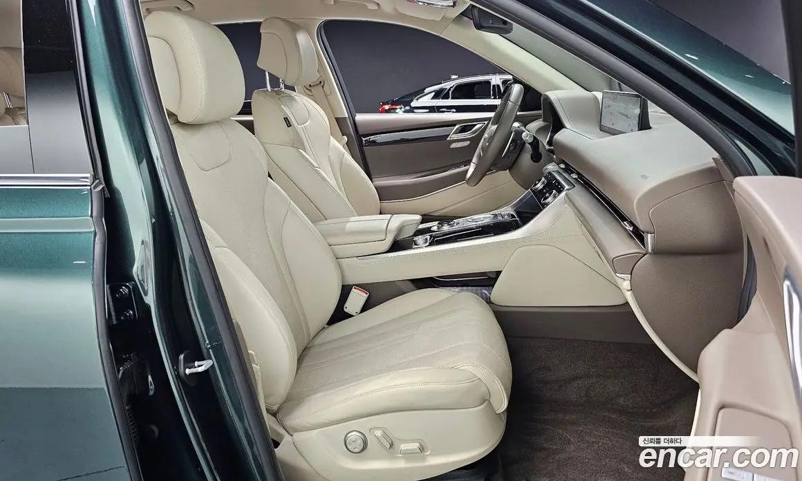 Genesis GV80 2022 2.5 автомат (гидро), фото 12 Genesis GV80 2022 2.5 автомат (гидро), фото 12