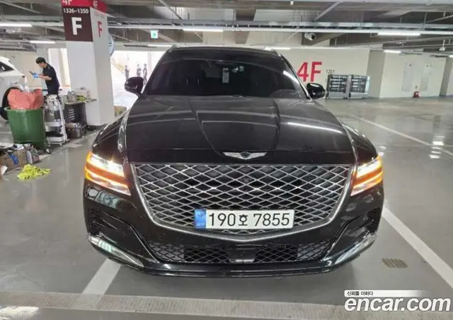 Genesis GV80, 2022, 105 187 км