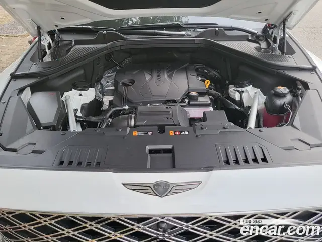 Genesis GV80 2025 2.5 автомат (гидро), миниатюра 6
