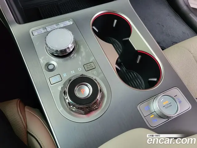Genesis GV80 2025 2.5 автомат (гидро), миниатюра 9