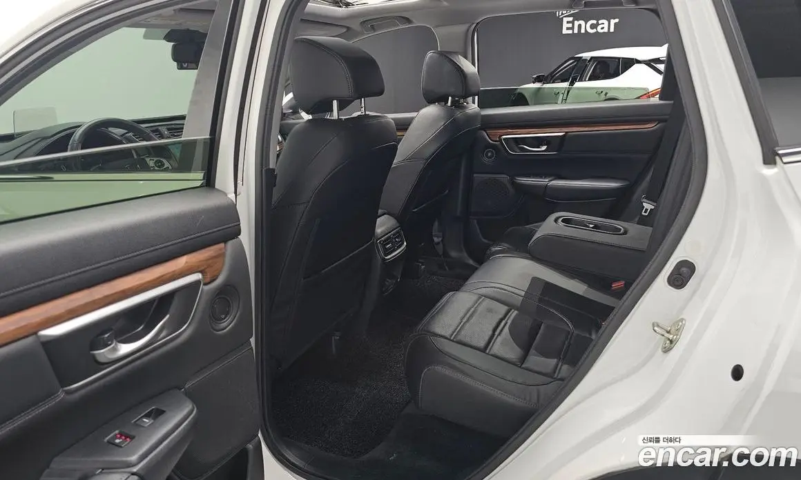 Honda CR-V 2019 1.5 автомат (гидро), фото 18 Honda CR-V 2019 1.5 автомат (гидро), фото 18