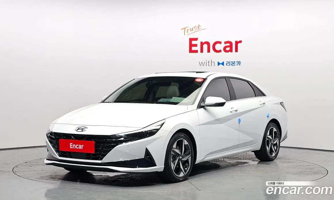 Hyundai Avante 2020 1.6 автомат (гидро), фото 1
