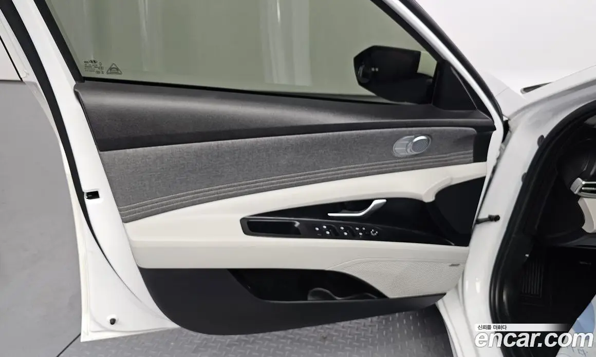 Hyundai Avante 2020 1.6 автомат (гидро), фото 14