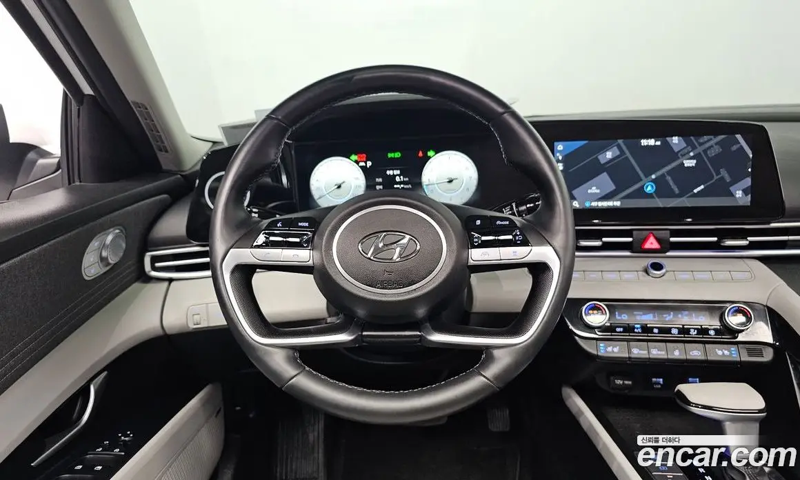 Hyundai Avante 2020 1.6 автомат (гидро), фото 18