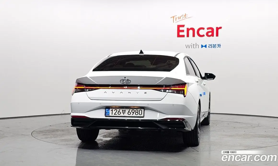 Hyundai Avante 2020 1.6 автомат (гидро), фото 4