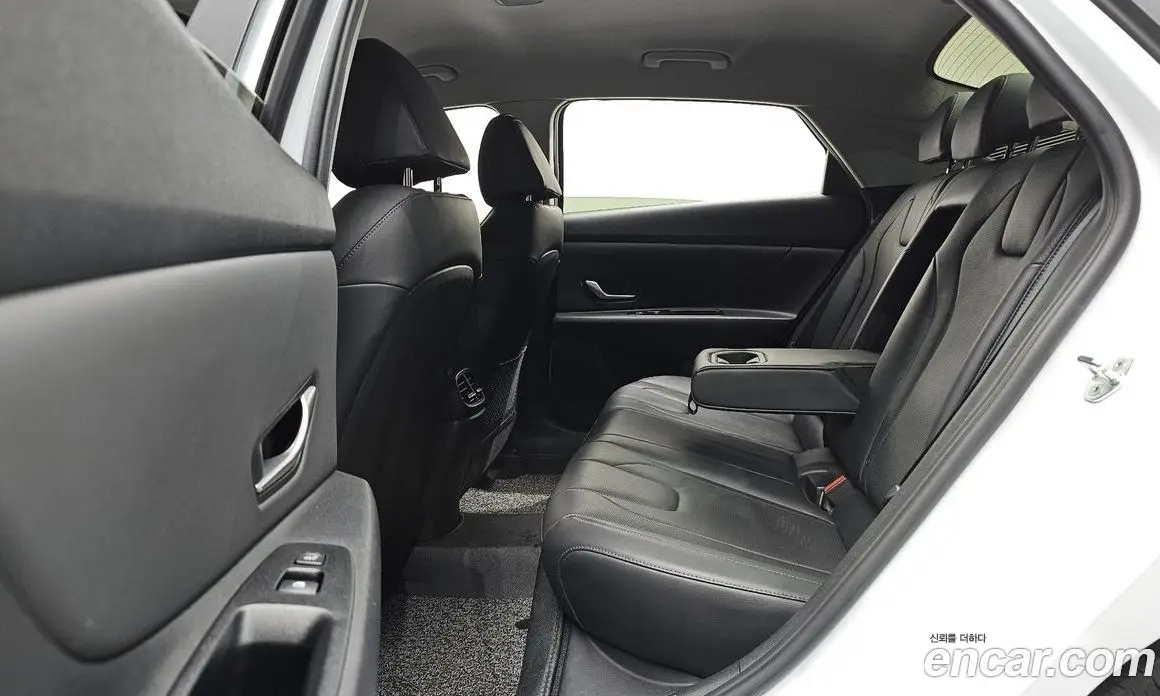 Hyundai Avante 2021 1.6 автомат (гидро), фото 12