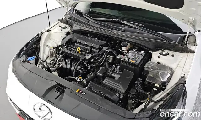 Hyundai Avante 2021 1.6 автомат (гидро), миниатюра 6