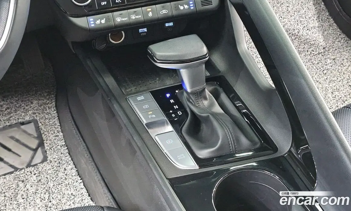 Hyundai Avante 2021 1.6 автомат (гидро), фото 9