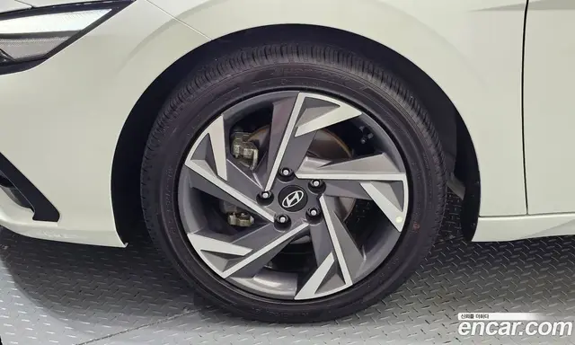 Hyundai Avante 2025 1.6 автомат (гидро), миниатюра 5 Hyundai Avante 2025 1.6 автомат (гидро), миниатюра 5