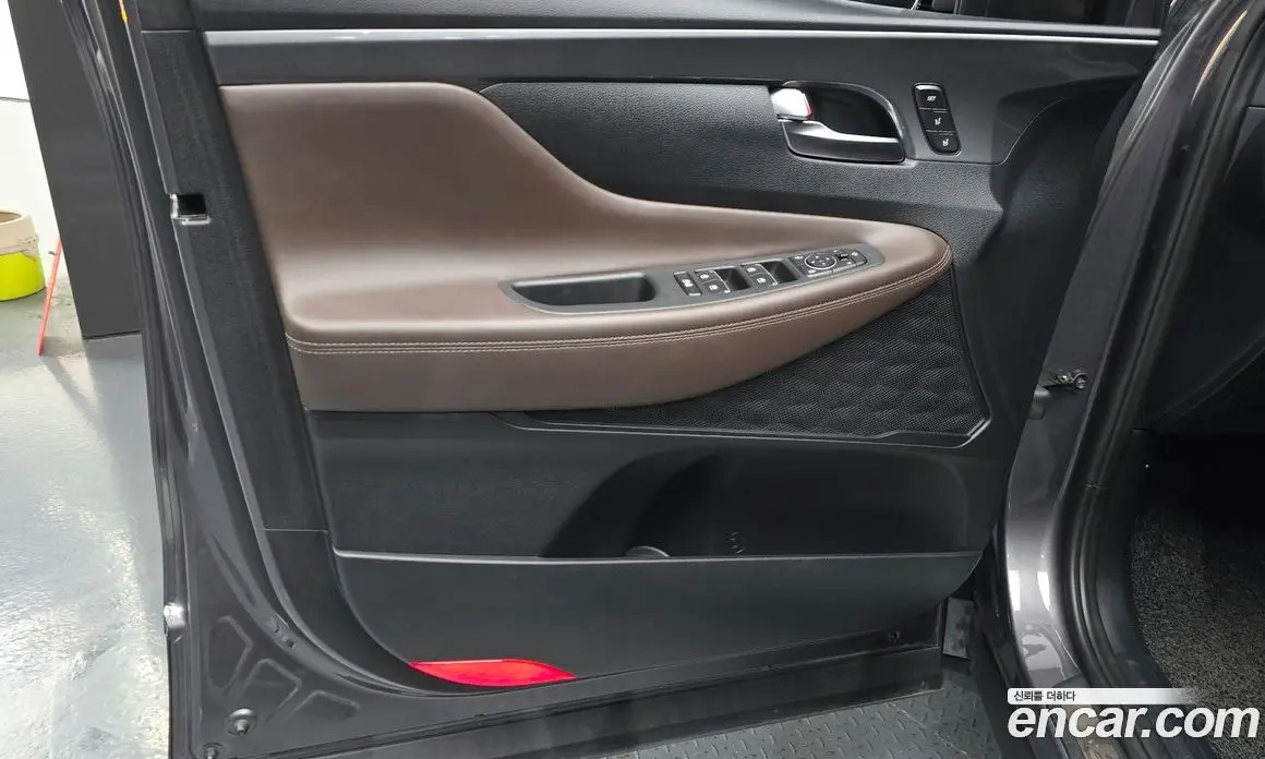 Hyundai Santa Fe 2023 2.5 автомат (гидро), фото 13