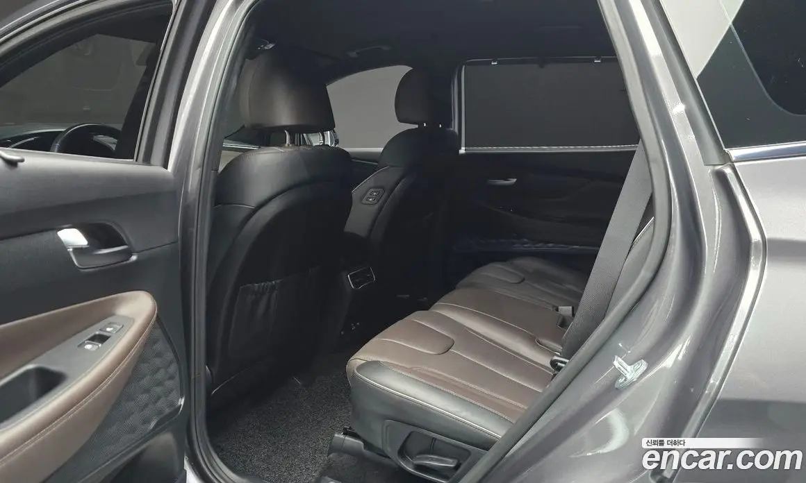 Hyundai Santa Fe 2023 2.5 автомат (гидро), фото 16