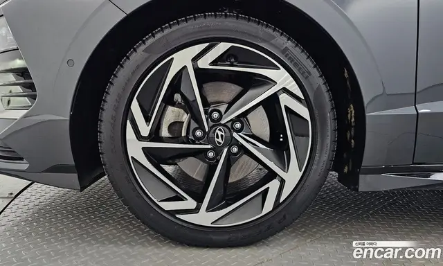Hyundai Sonata 2023 1.6 автомат (гидро), миниатюра 4