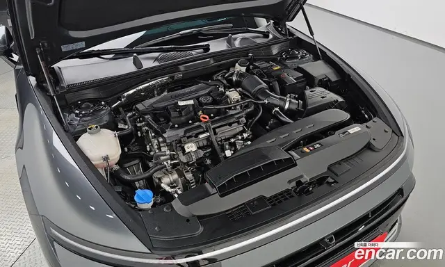 Hyundai Sonata 2023 1.6 автомат (гидро), миниатюра 5