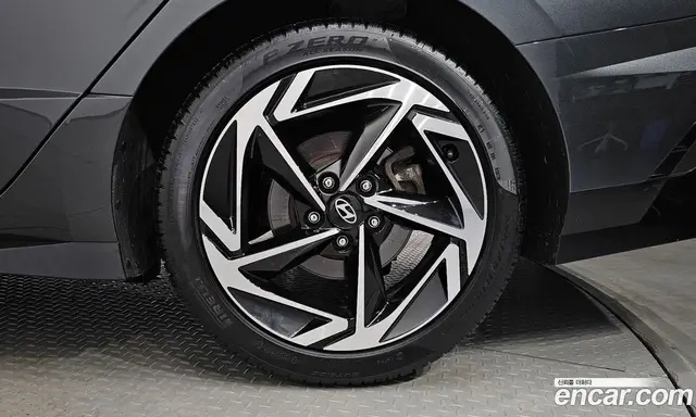 Hyundai Sonata 2023 1.6 автомат (гидро), миниатюра 6
