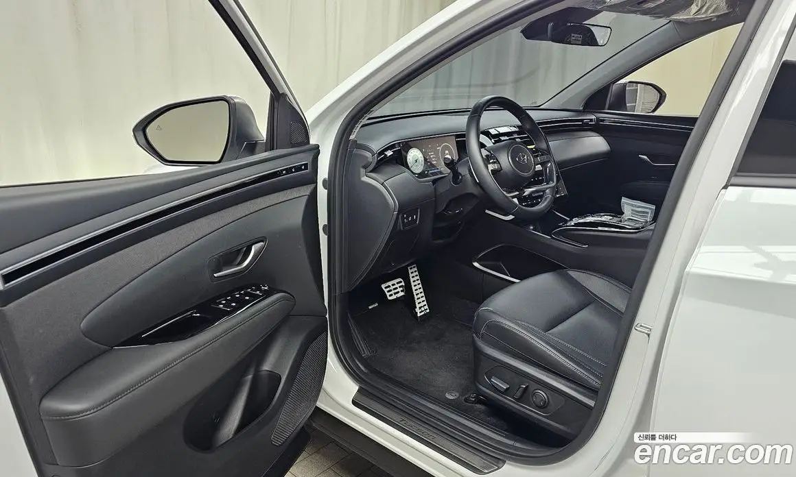 Hyundai Tucson 2023 1.6 автомат (гидро), фото 13