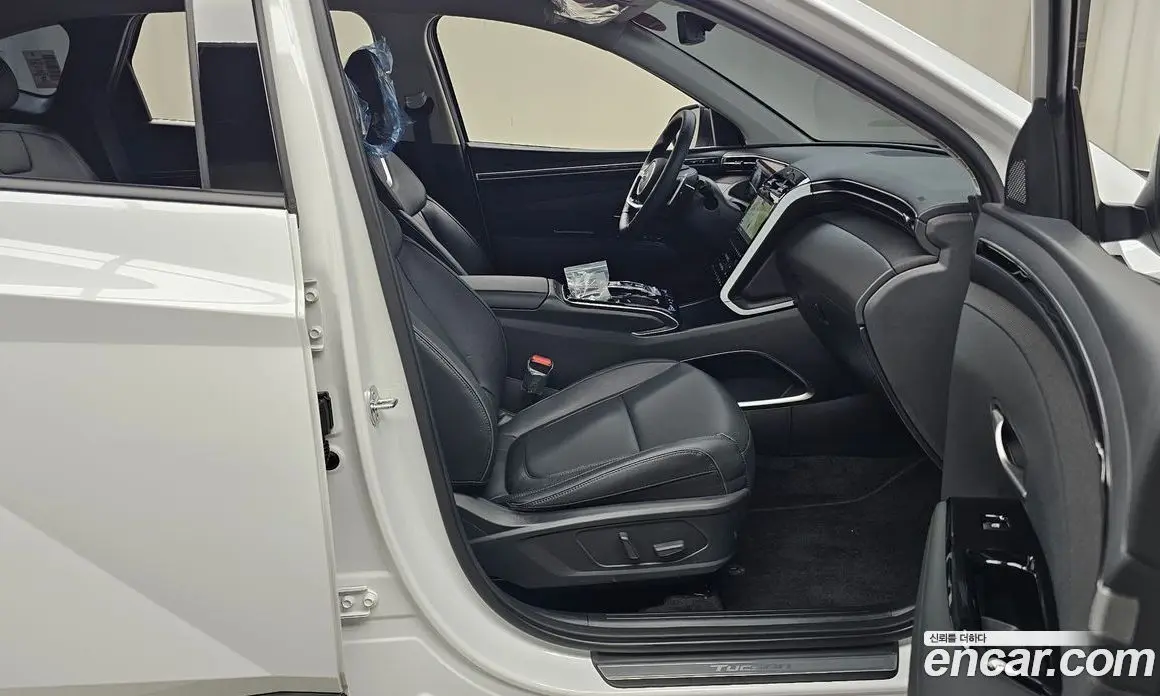 Hyundai Tucson 2023 1.6 автомат (гидро), фото 16