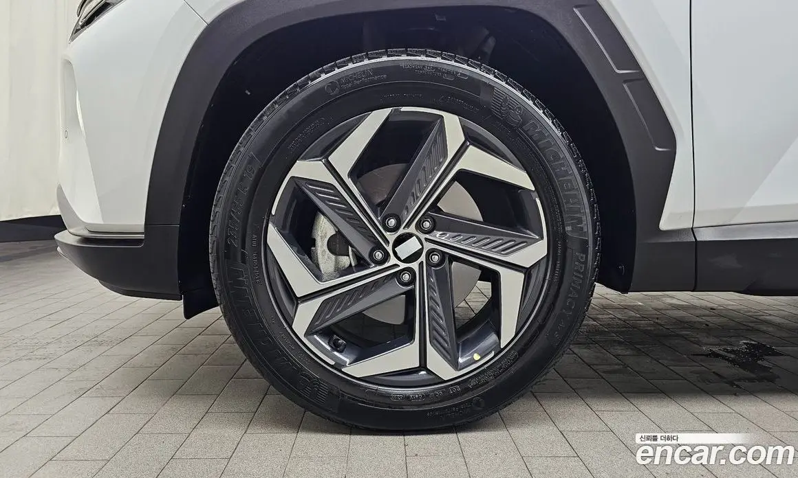 Hyundai Tucson 2023 1.6 автомат (гидро), фото 5