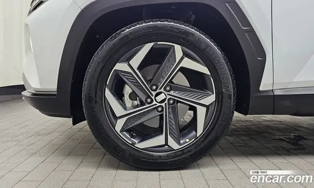 Hyundai Tucson 2023 1.6 автомат (гидро), миниатюра 5