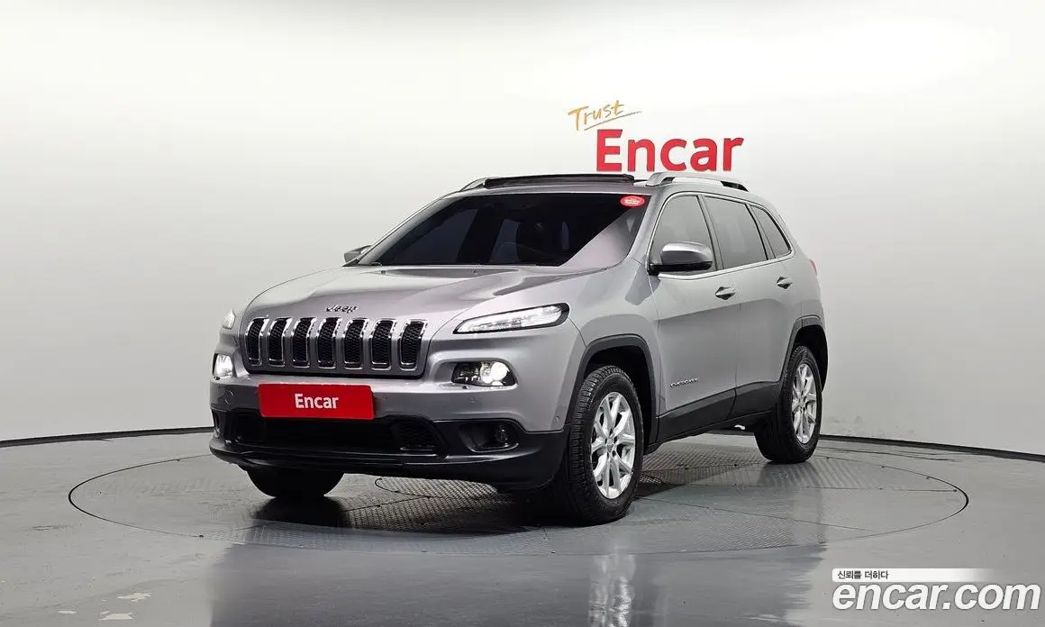 Jeep Cherokee 2015 2.4 автомат (гидро), фото 1 Jeep Cherokee 2015 2.4 автомат (гидро), фото 1